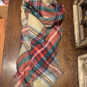 Huge blanket scarf